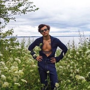 Meet your Posher, Alma